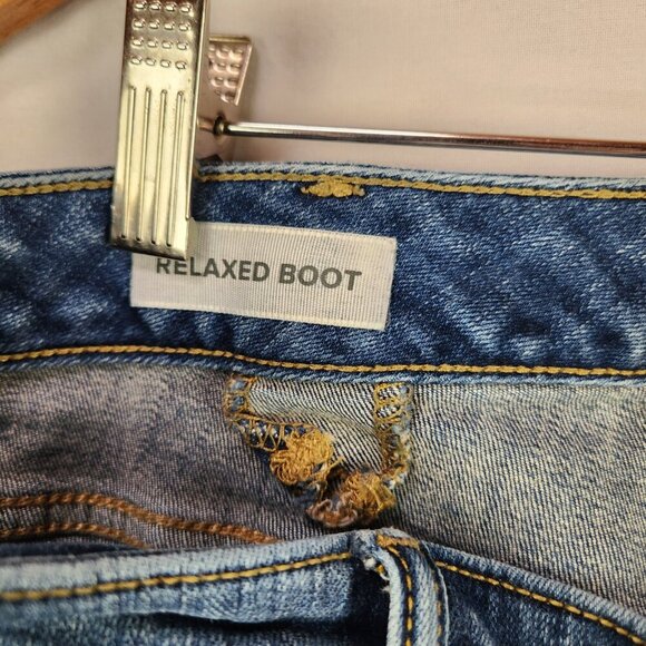 Torrid Relaxed Boot Cut Denim Jeans Women's Plus 26R High Rise Blue Distressed - Picture 8 of 10